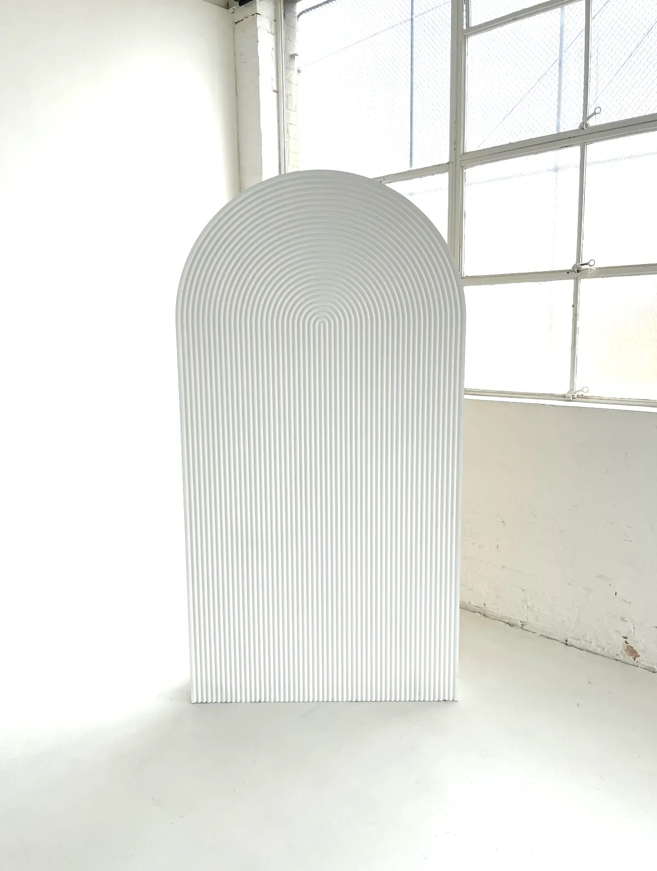 2.1m Ripple Arch Wall